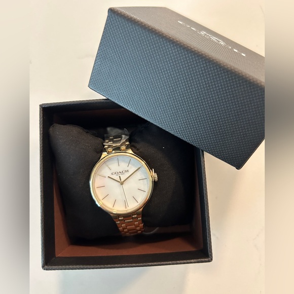 Coach Watch - Picture 2 of 8
